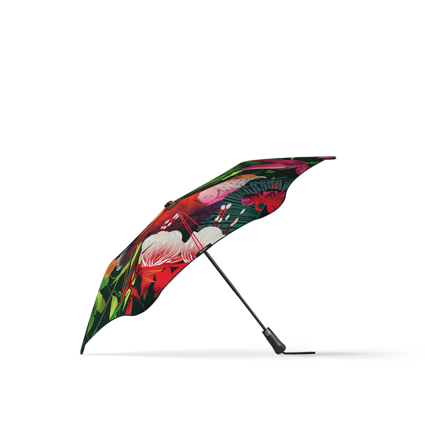 Blunt Umbrellas NZ Engineering joy. BLUNT Umbrellas NZ